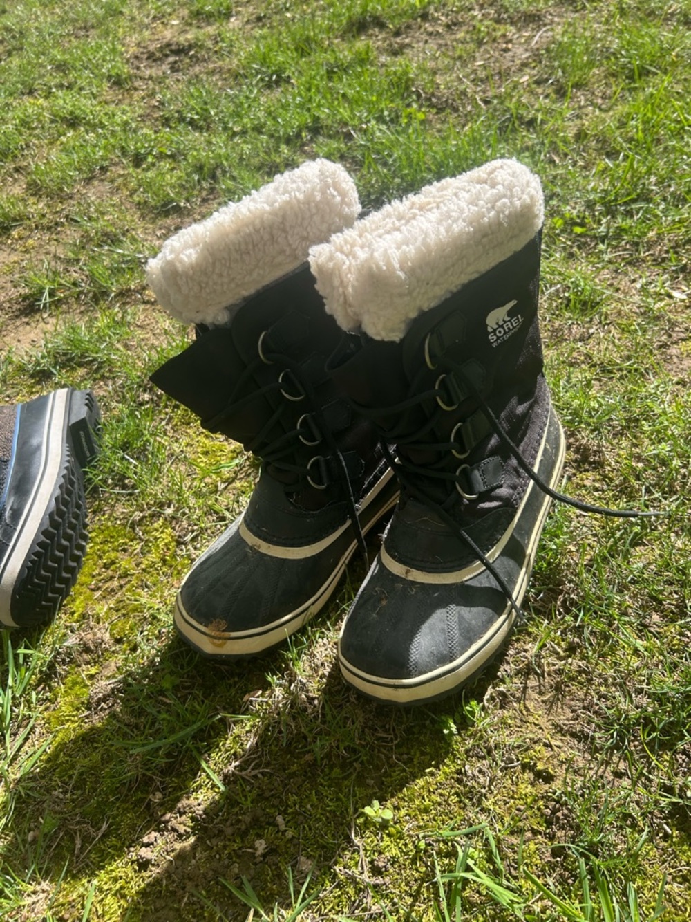 Sorel Black Boot with Cream Faux Shearling Cuff